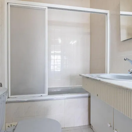 Superb Front Carteia Flat