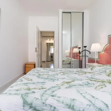 Superb Front Carteia Flat * Quarteira