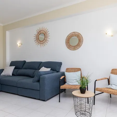 Superb Front Carteia Flat *