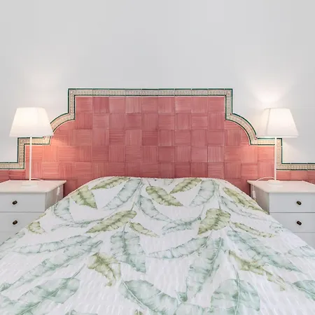 Superb Front Carteia Flat * Quarteira