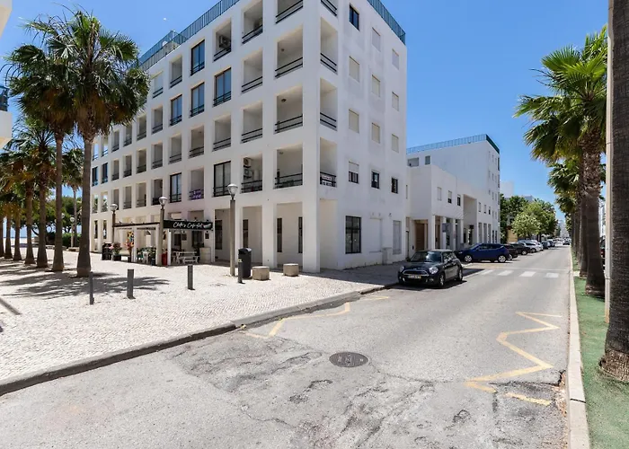 Superb Front Carteia Flat