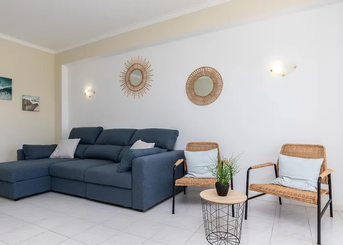 Superb Front Carteia Flat *